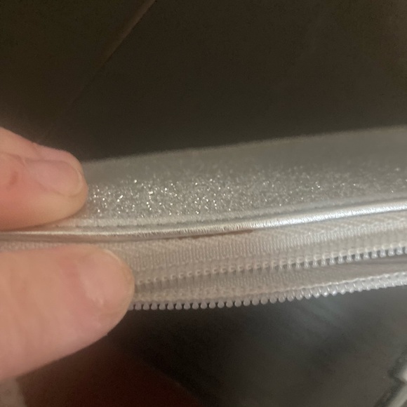 Coach Vintage glittery silver skinny zip wristlet wallet. Good used condition - Picture 5 of 9